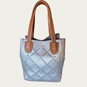 Resort Vacation Louenhide Baby Bermuda tote bag in metallic silver vegan leather